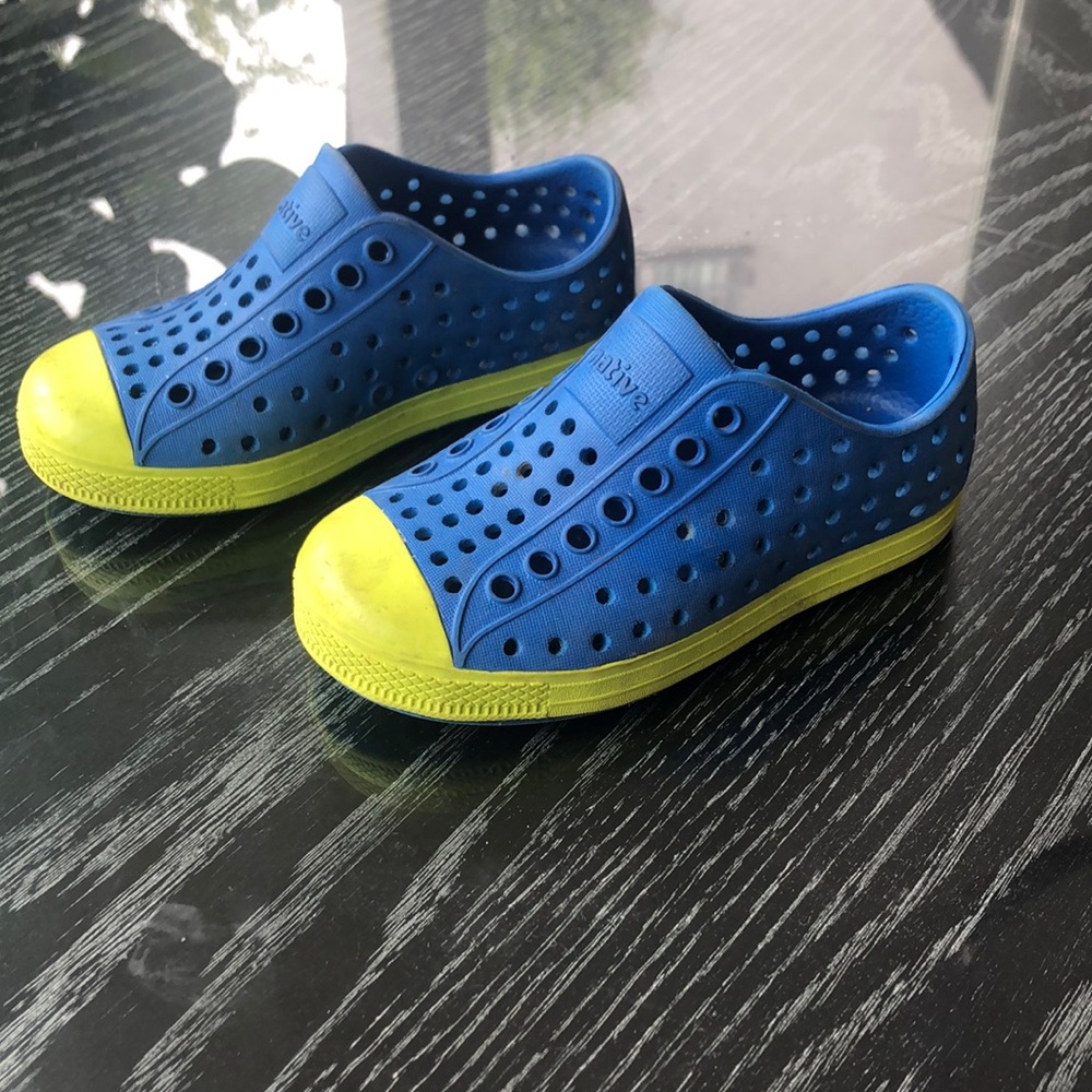 Boys natives size 8 kids shoes